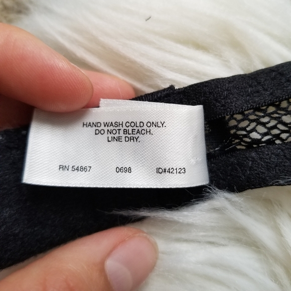 Vintage Victorias Secret 0698 Black Lace Bra 36C - Picture 8 of 8